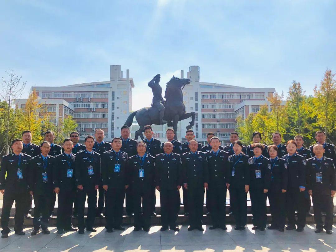 浙江盛情邀请，领导与朋友共聚一堂